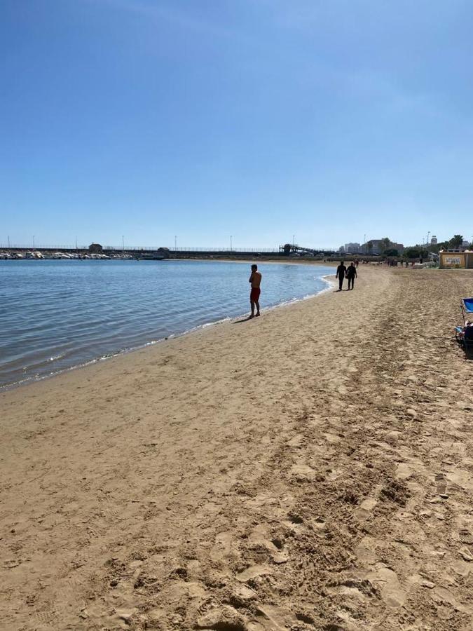 Apartamento A 3 Minutos De La Playa Torrevieja Bagian luar foto