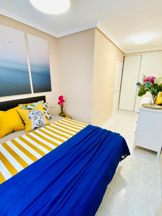 Apartamento A 3 Minutos De La Playa Torrevieja Bagian luar foto