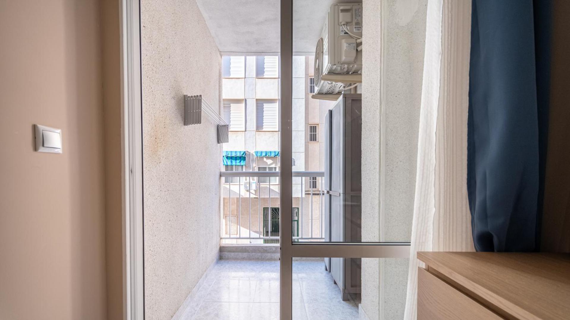 Apartamento A 3 Minutos De La Playa Torrevieja Bagian luar foto