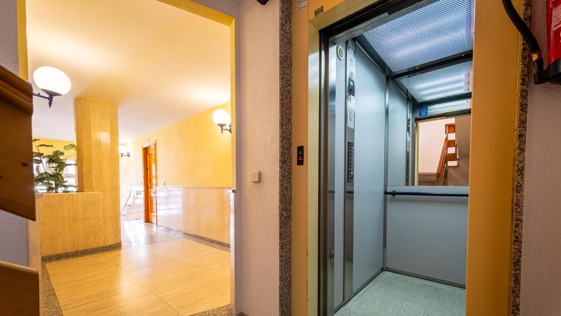 Apartamento A 3 Minutos De La Playa Torrevieja Bagian luar foto